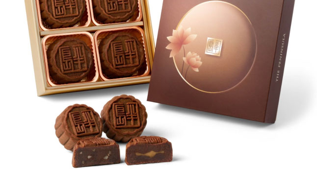 圖片來源：https://www.peninsulaboutique.com/tw/zh/mini-chocolate-egg-custard-mooncakes-4-pieces.html